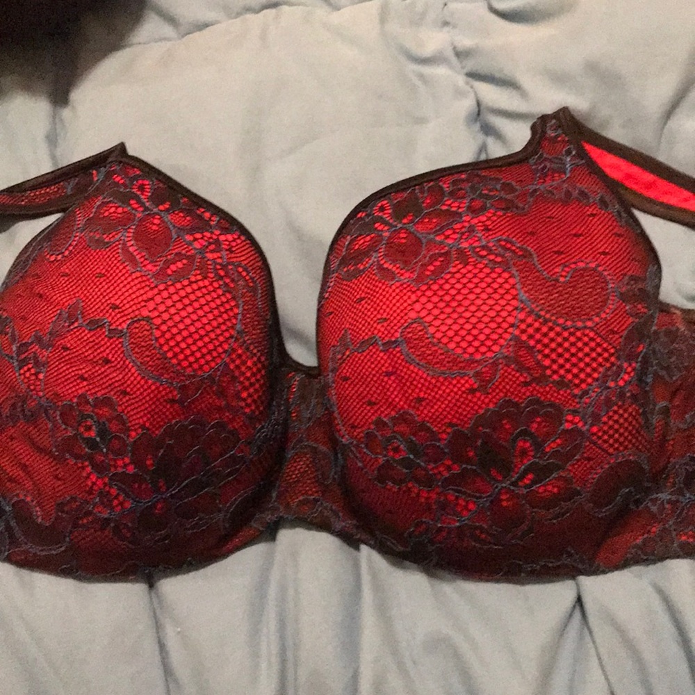 Cacique red and lace full coverage SZ 42D